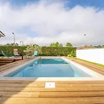 펜션 Maison A Avec Jardin Et Piscine Privee Pour 6 Personnes - Fr-1-50-95